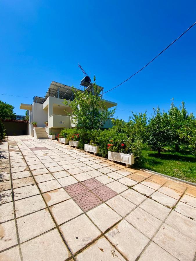 Villa Irini Patsídhes Exterior photo